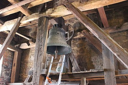 Burg-Pfarrkirche Unserer Lieben Frauen-Oberkirche-Glocke Von Unten