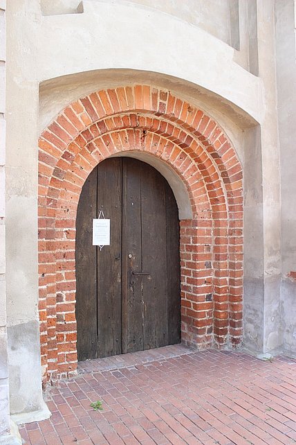 Wust - Westportal Wust - Westportal