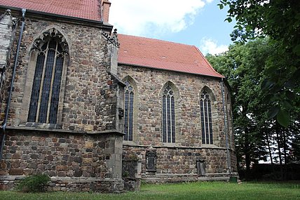 Burg-Pfarrkirche Unserer Lieben Frauen-Oberkirche-Langhaus Chor Außen