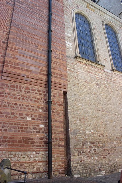 Wechsel Römer-/Mittelalterbau Wechsel Römer-/Mittelalterbau