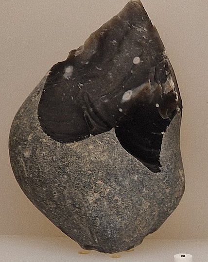 Unfertiger grob gefertigter Faustkeil, Archäologisches Landesmuseum Brandenburg/Havel Unfertiger grob gefertigter Faustkeil, Archäologisches Landesmuseum Brandenburg/Havel