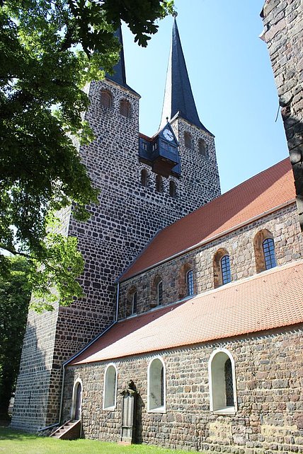 Burg-St. Nicolai (Unterkirche) - Südseite Burg-St. Nicolai (Unterkirche) - Südseite