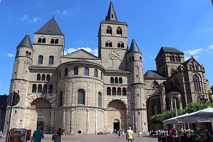 Dom - Westfront Dom - Westfront