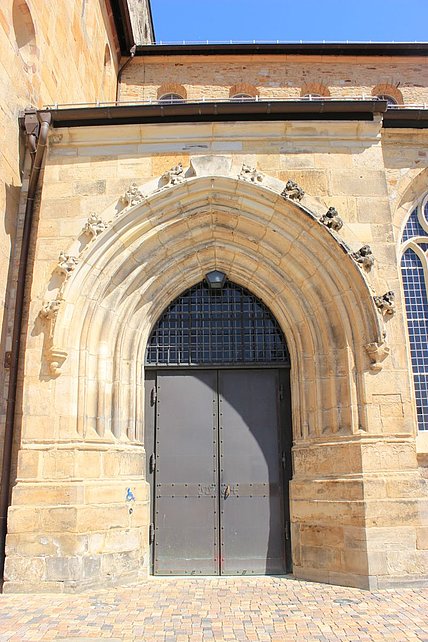 St. Michaelis-Gotisches Portal