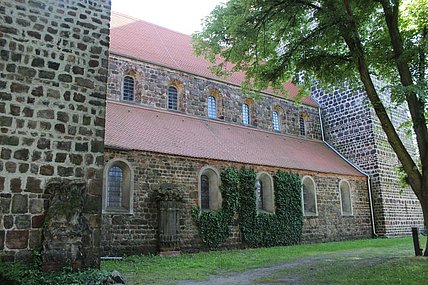 Burg-Unterkirche - Nordseite Burg-Unterkirche - Nordseite