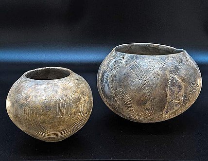 Kümpfe, Keramik, ca. 5.300 bis 4.900 v.Chr.., Zolchow, Lkr. Uckermark, Leihgabe Landesamt für Kultur- und Denkmalpflege Schwerin, Foto... AtelierThomasBartel, BLDAM Kümpfe, Keramik, ca. 5.300 bis 4.900 v.Chr.., Zolchow, Lkr. Uckermark, Leihgabe Landesamt für Kultur- und Denkmalpflege Schwerin, Foto... AtelierThomasBartel, BLDAM