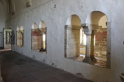 Hochsäulige Kapelle - Arkaden Hochsäulige Kapelle - Arkaden
